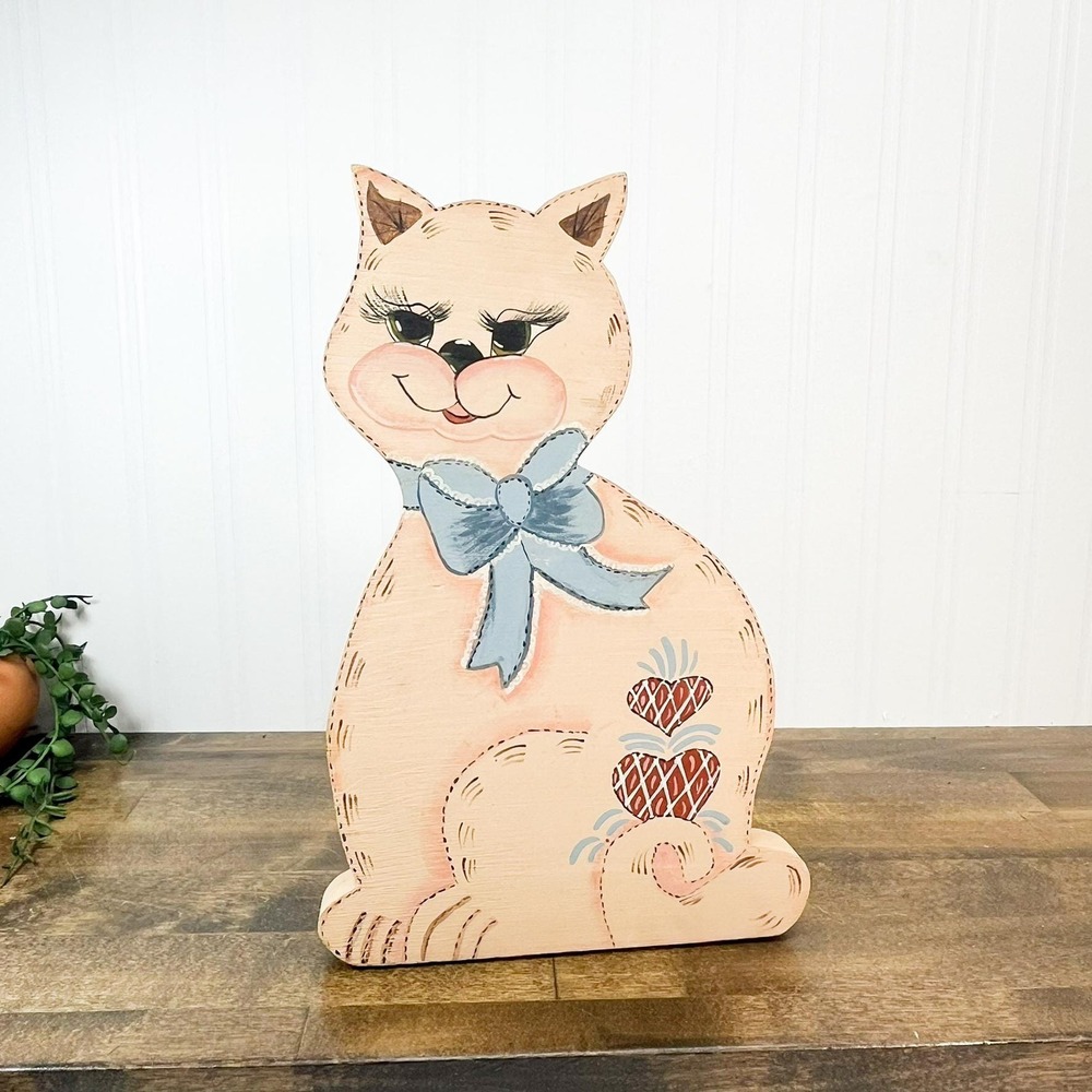 Vintage Wooden Folk Art Cat Sculpture - Handmade 1970s Decor